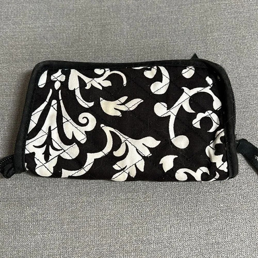 Thirty-One Black and White Wallet - Picture 2 of 5